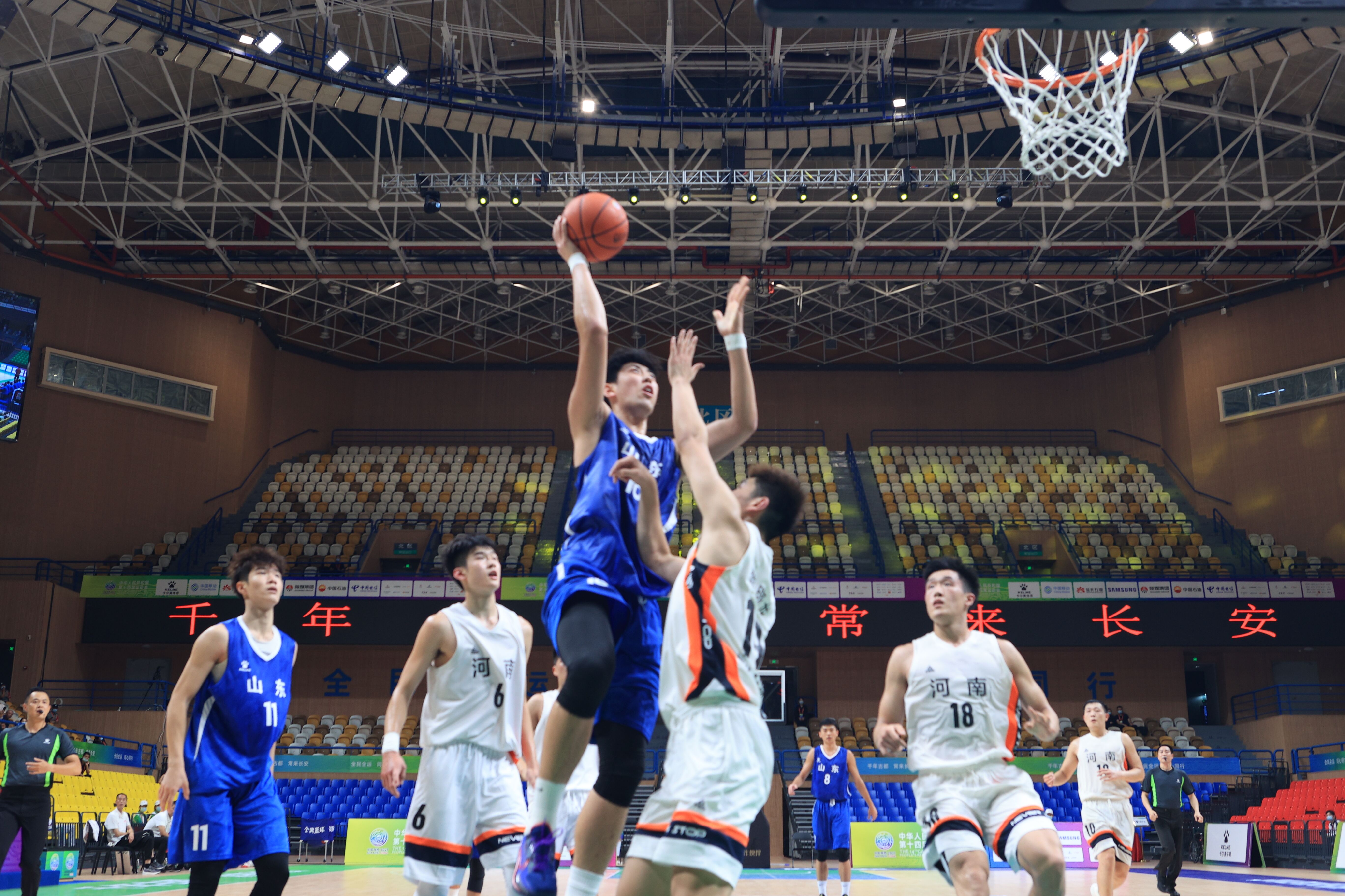 一場馬拉松 一場馬拉松